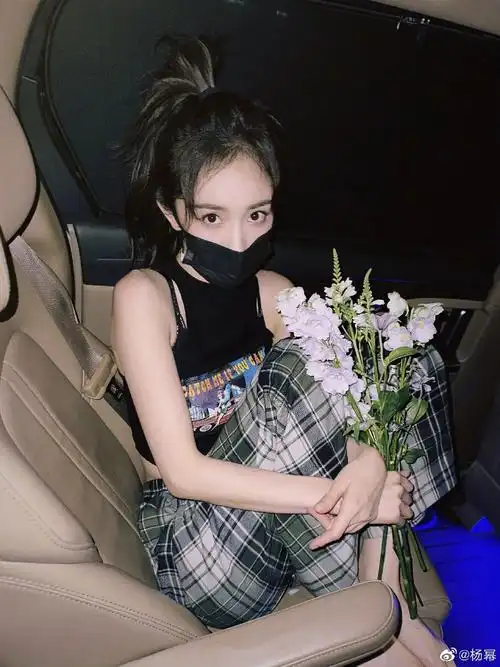 幂幂的眼睛在勾我!@杨幂  - 抖音