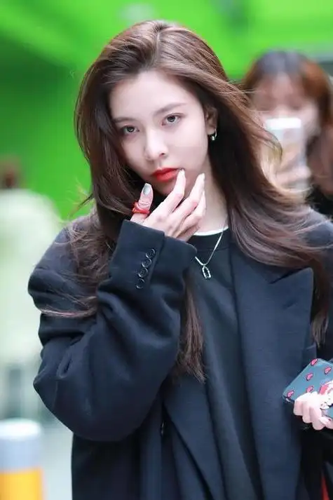 《 宋妍霏个人资料简介 宋妍霏是什么冠军 - 峰艺装饰