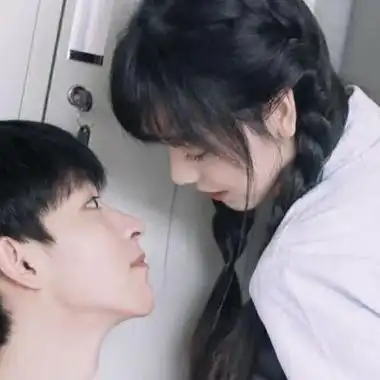 超甜又好看的真人情侣头像图片