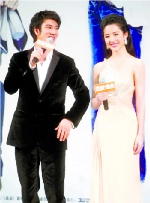 王力宏曾移情刘亦菲?被扒为刘亦菲写藏头诗,还夺走对方荧屏初吻