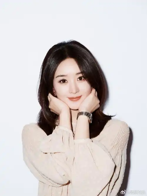 浪琴晒赵丽颖六宫格##赵丽颖两种比心#  浪琴晒赵丽颖六宫格  好漂亮