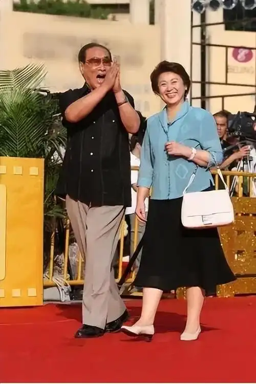 回顾演员庞学勤:照顾精神病妻46年,妻子离世后,儿子撮合他再婚