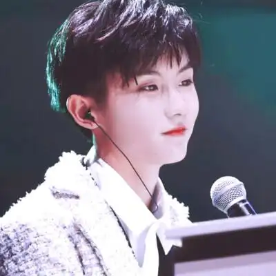 自截马嘉祺头像