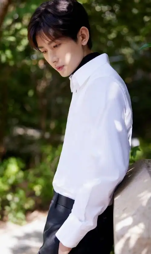 演员成毅,电视剧《琉璃》认识他,请看帅照吧