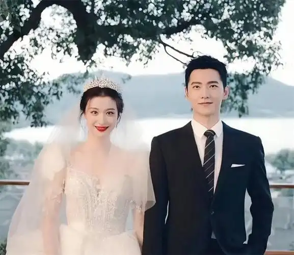 同样是被爆恋情,把杨洋王楚然和白敬亭宋轶一对比,差距就出来了