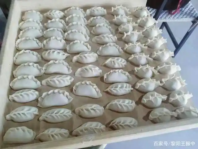 浚县小乔饺子馆,小媳妇儿真能干,手工包饺子,勤劳致富把钱赚