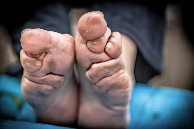 大山深处沂蒙山最后的小脚老太太她们无声诉说着女性的血泪史