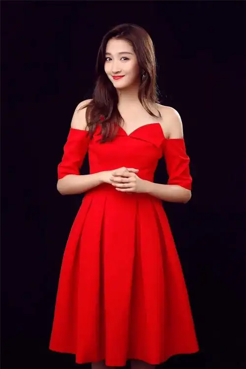 关晓彤明星同款一字领显瘦高腰收腰a字红色短袖连衣裙v0504