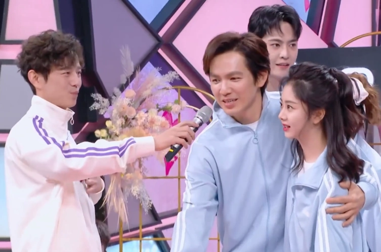 三大cp齐聚《快本》,哪一对最甜?景甜和谭松韵的反应已说明一切