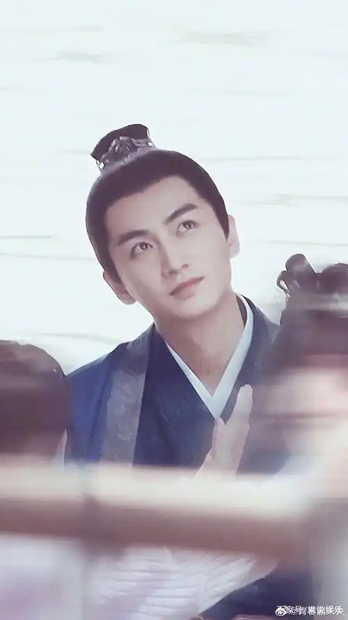 陈晓保住古装美男称号,新剧造型剑眉星目