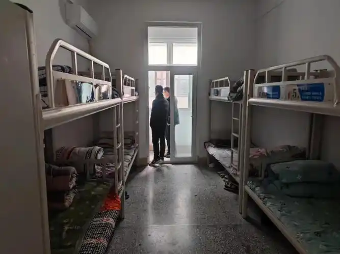 郑州一中教育集团紫荆中学开展消防安全知识和应急能力培训会