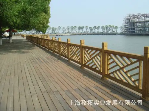 防腐木实木栅栏户外安全护栏 景观护栏户外护栏网格木质围栏