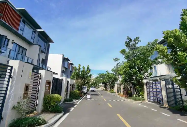 海口高档联排别墅碧桂园中央半岛共四层九中分校3房可改5房