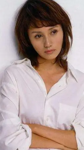 袁泉唯美时尚写真照,气质优雅,温婉可人