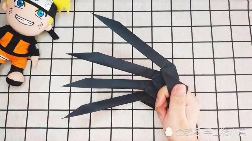 非常帅气的金刚狼爪子折纸玩具 做法原来很简单 90让我们把纸变成玩具