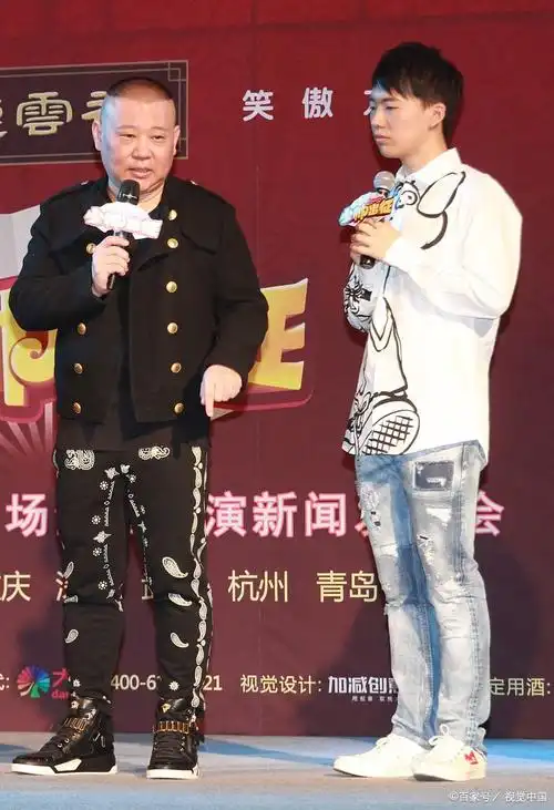 郭麒麟哭上热搜!与郭德纲真实关系,彻底暴露了