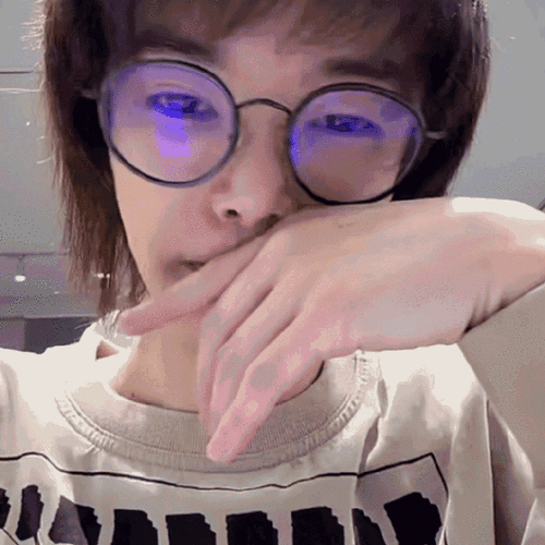 华晨宇直播复盘火星演唱会