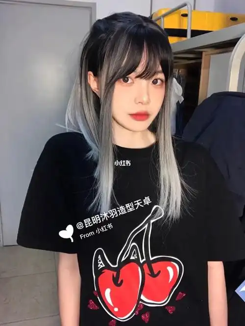 不能错过这款～混血挑染 #混血发色  #发色分享这款渐变发尾染满足你