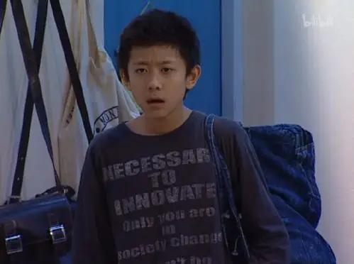 揭《家有儿女》张一山34件潮服 竟如此嘻哈时髦