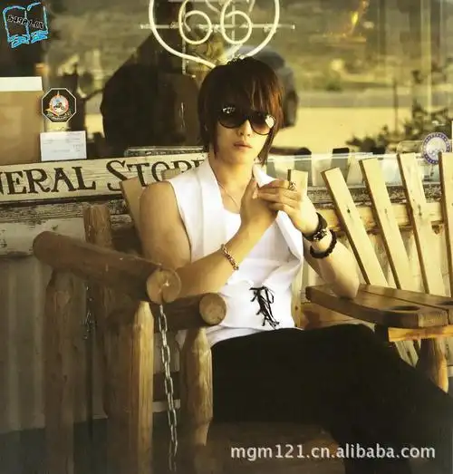 江苏苏州金在中 韩庚 权志龙 张贤胜 罗志祥 杨幂同款黑色款圆珠手链