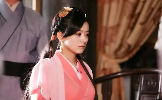 赵丽颖最近显方脸显老(赵丽颖纯天然荧屏耐看百搭脸)(16)