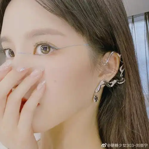 刘些宁微博新图