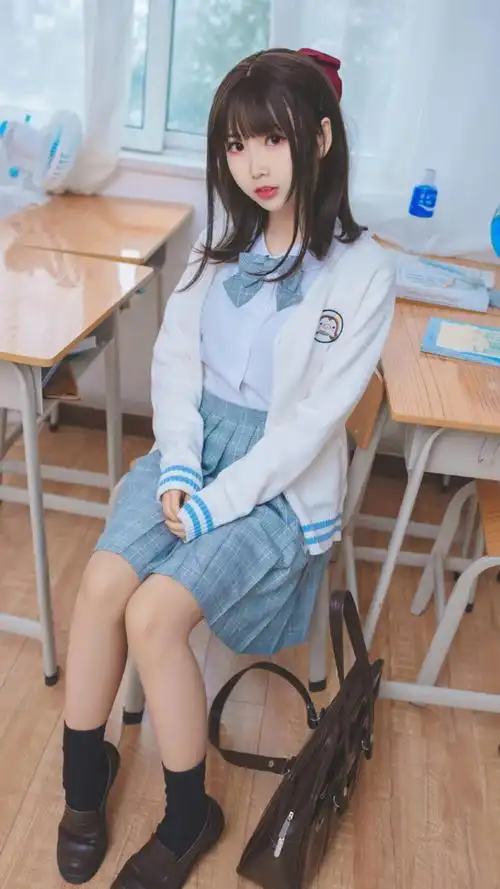 大眼睛萝莉美少女水手服诱人图片,性感美女,性感,美女,清新,萝莉,甜美