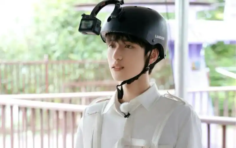 【严浩翔】用封面把你们骗进来～ 拽男照相从来不笑