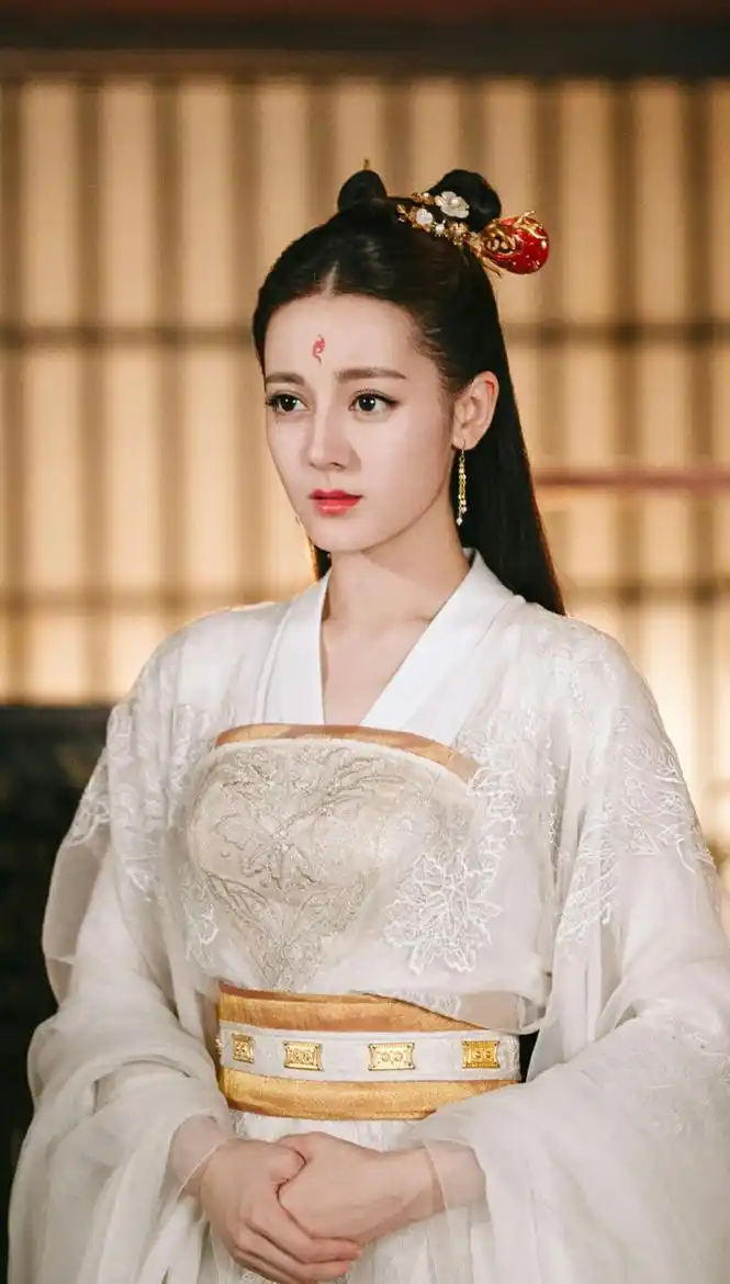 迪丽热巴白凤九壁纸