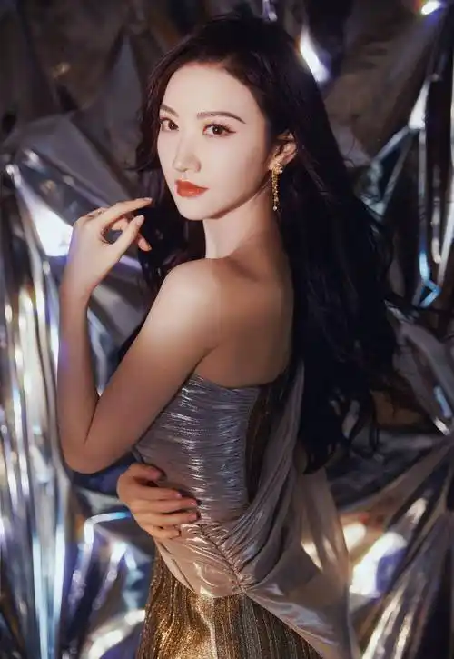 35岁景甜,身材有料,真是娱乐圈中的时尚女神!_气质_表现力