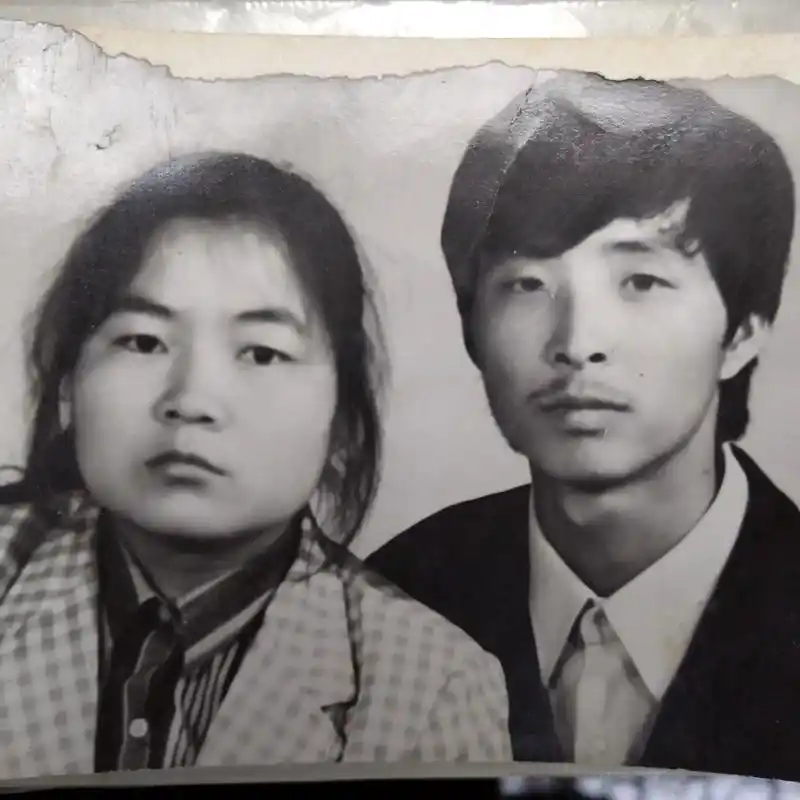 90年代老照片,回忆永远在了! - 抖音