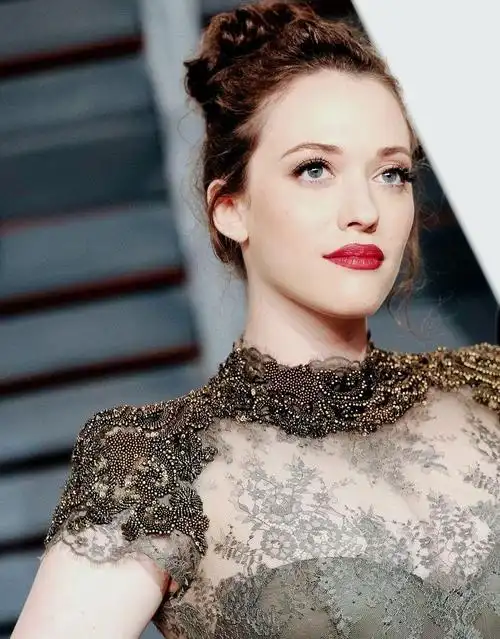 kat 又迎来了自己的事业小高峰, 她在剧中扮演重要角色——博士 darcy