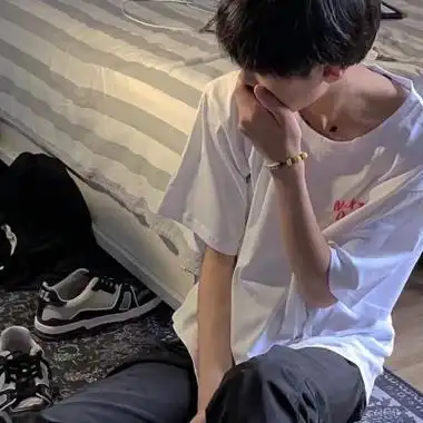 看不出来是网图的帅气真人男生头像