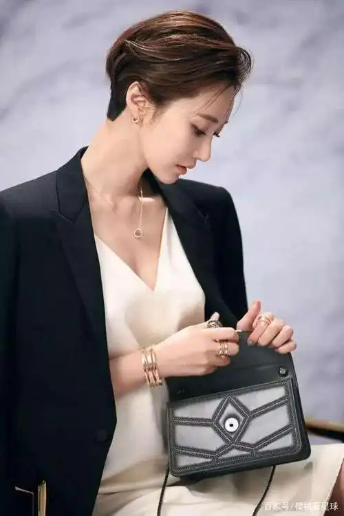 iu,wendy,朴志效,高俊熙……那些短发惊艳的的女明星