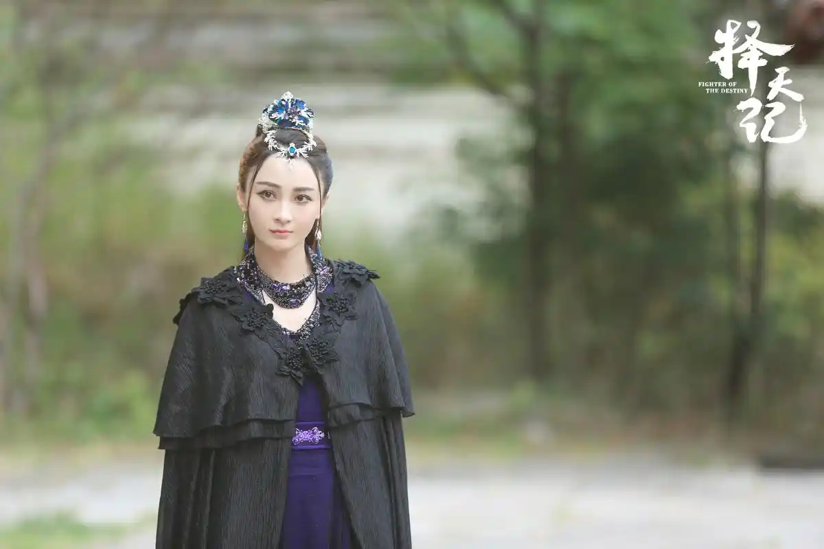 姚笛《择天记》出场 神力掌掴"长生果"