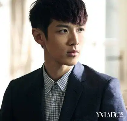 柯震东侧脸照片大全 分分钟秒杀女神的帅气外貌