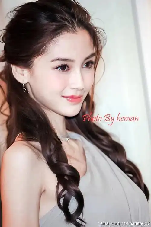 早期的angelababy明艳但又幼态,可以说是国内女星颜值天花板了-蘑菇号