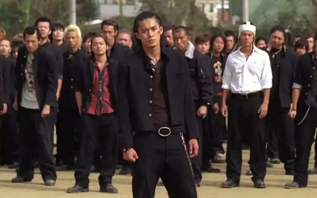 除了某种意义上的帅气,根本无法让观众对黑社会产生害怕的情绪.