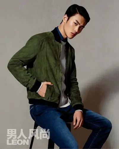 龙腾精英超模傅正刚,李丹妮,李晨,王新宇新春贺词   大家好,我是模特