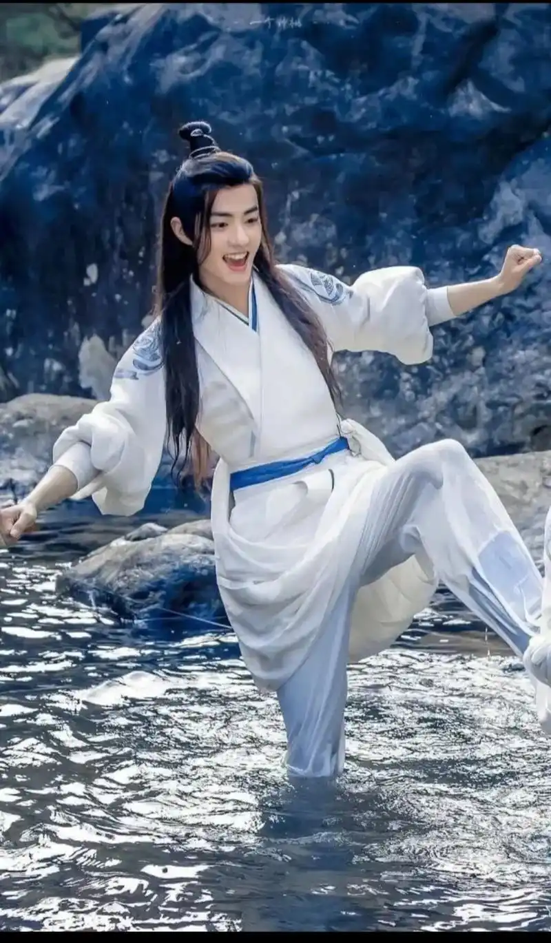 阿令啊,四年了,第四个夏天就要来了#王一博 #肖战 #博君一 - 抖音