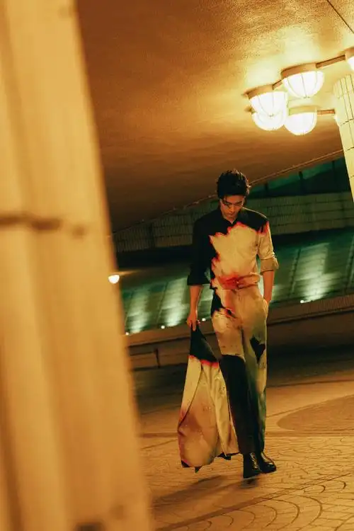 肖战周海媚坐一桌##肖战好港##肖战加盟2023湾区升明月