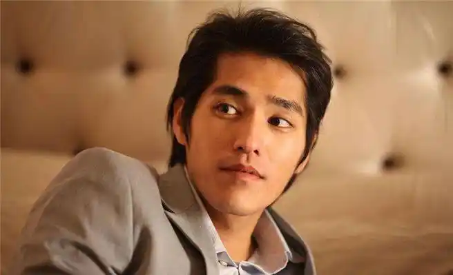 蓝正龙个人资料 年龄多大是哪里人还拍戏吗