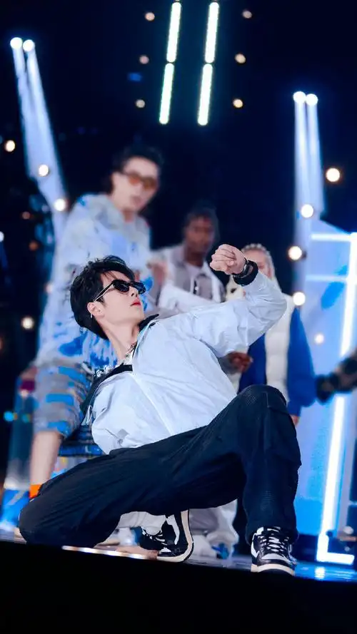 王一博这就是街舞##王一博