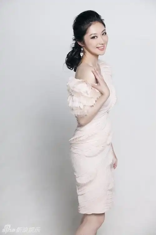 涂黎曼清新写真典雅高贵