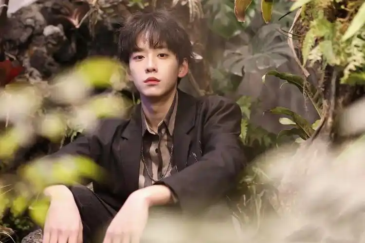 余景天为什么被称为内娱之光(创造营2021余景天介绍)