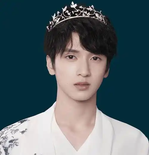 时代少年团原版海报出炉,宋亚轩贵气十足又王子,我却被丁程欣圈粉