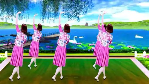 经典流行广场舞《九九艳阳天》背面演绎一样精彩漂亮