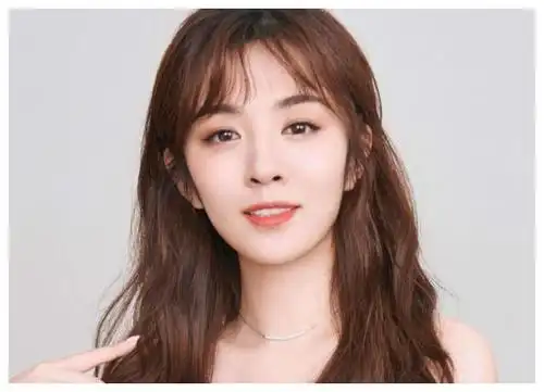 王晓晨到底有多好看看到她早期证件照终于明白什么叫天生丽质