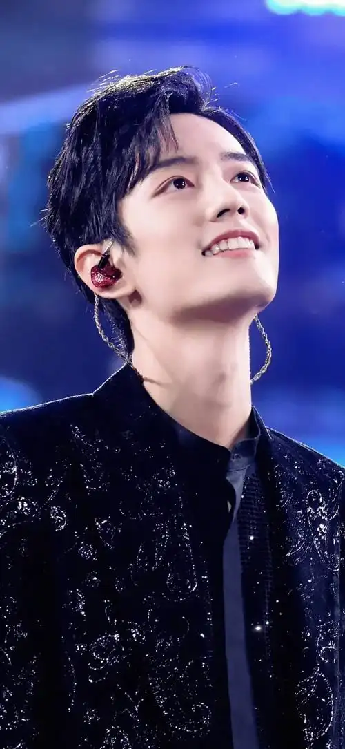 长发限定版肖战 最好的肖战小说霸总既视感#盛阳唤起了肖战曾 - 抖音