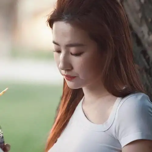 《玫瑰的故事》刘亦菲,一组高清头像,姐姐这是要把人迷死呀,啊啊啊